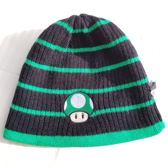 Nintendo Other - Reverserable Nintendo Beanie